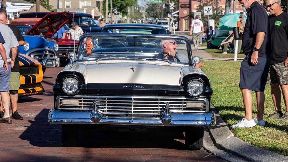 Downtown Longwood Cruise In