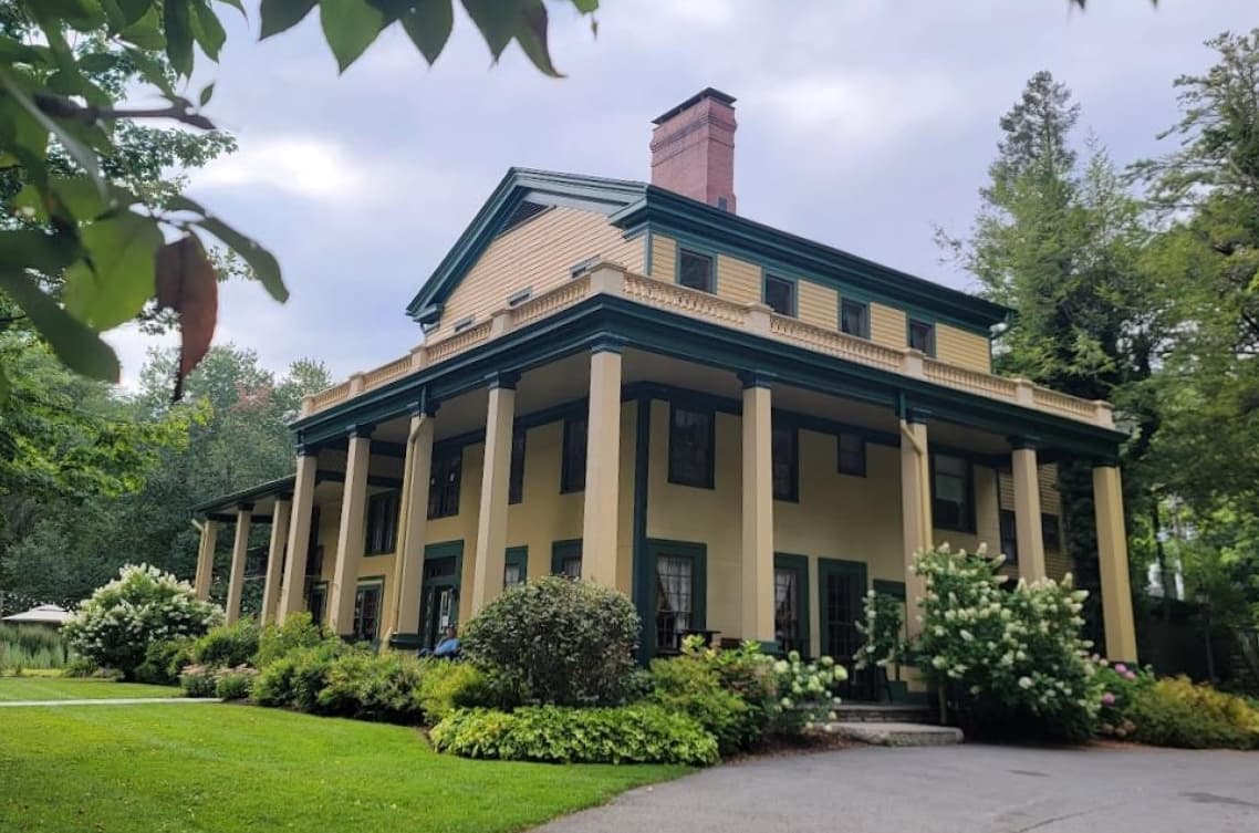 Dinner Meetup at Glen Iris Inn in Letchworth St. Park