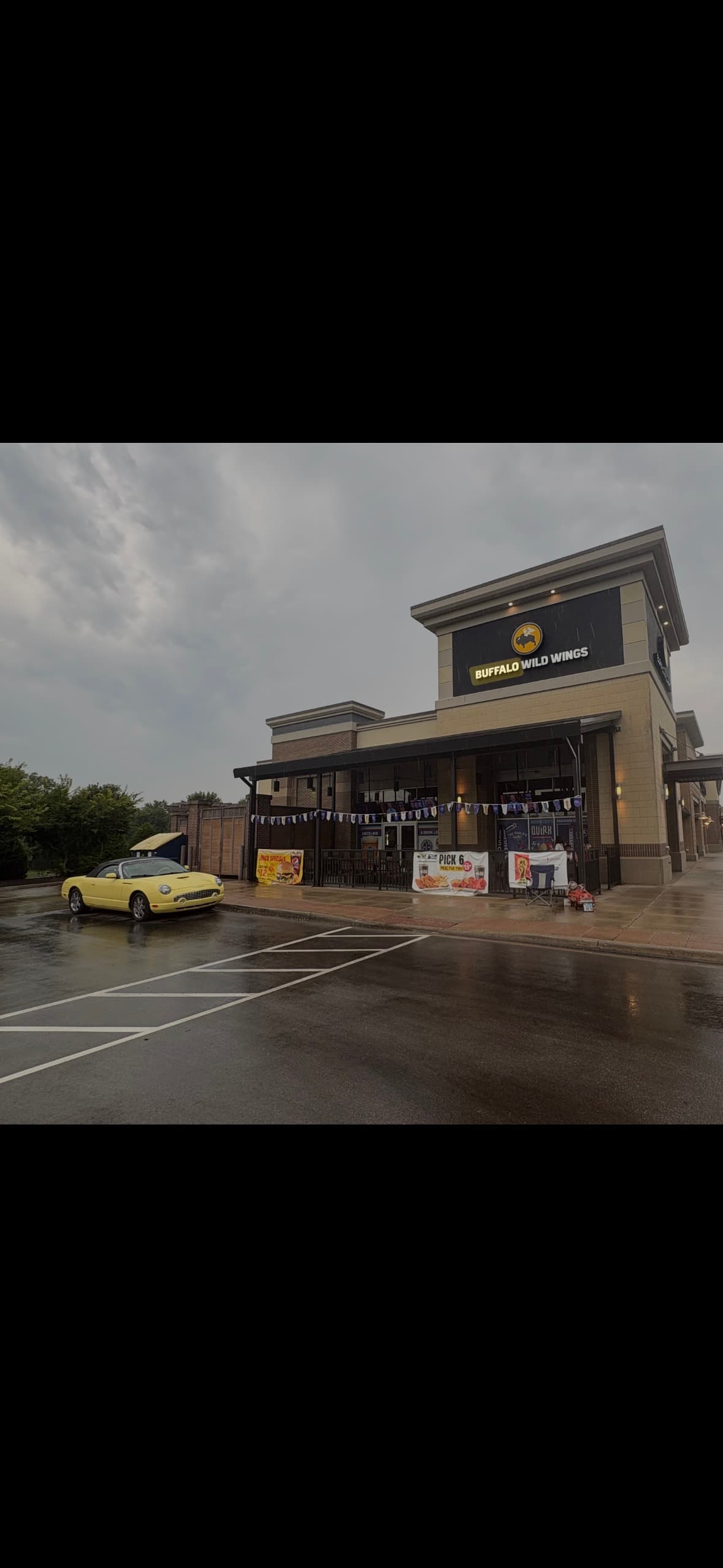 Buffalo Wild Wings Cruise-In Hosted by Cass and Luke
