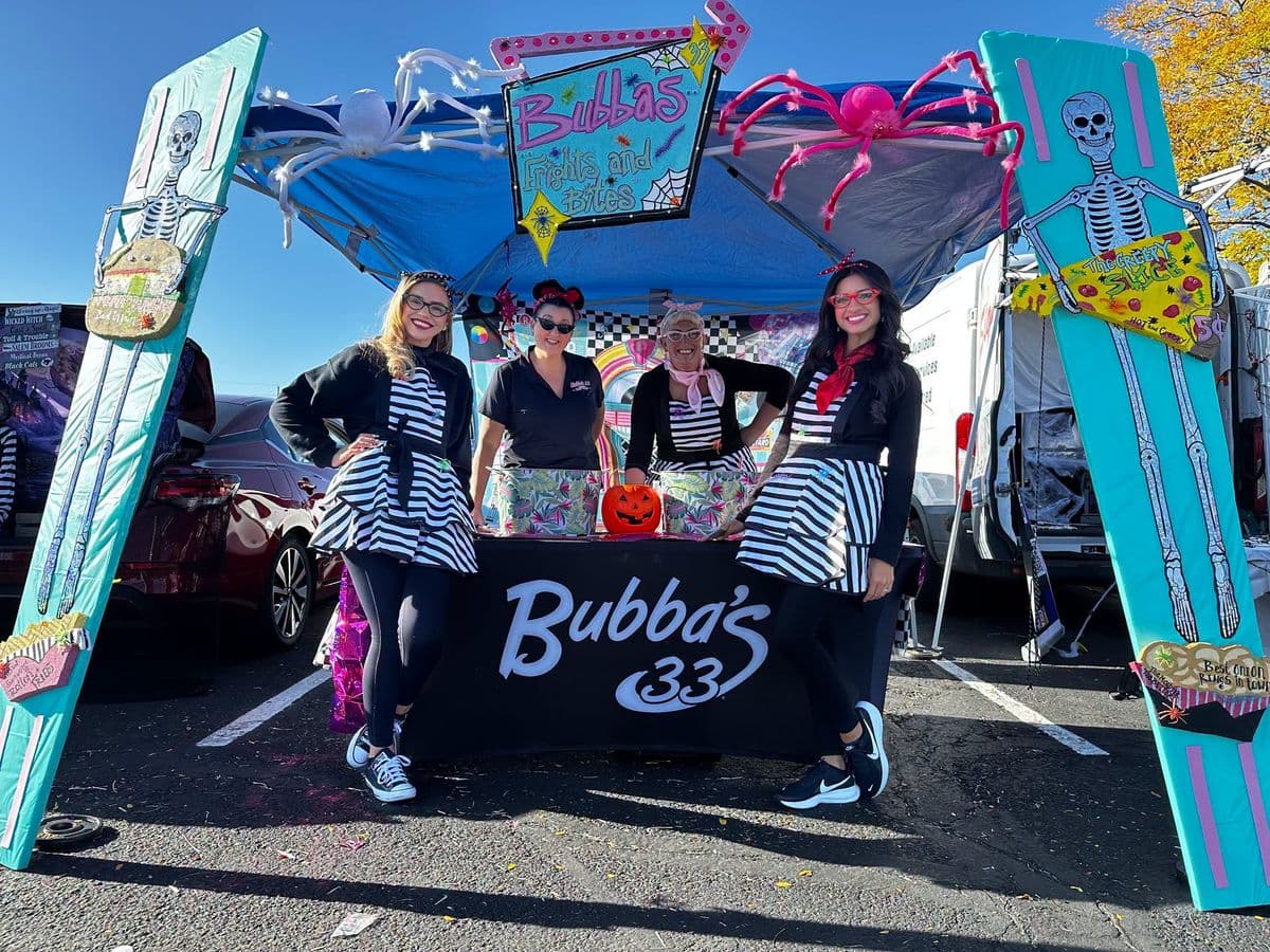 Bubba’s 33 Trunk or Treat!