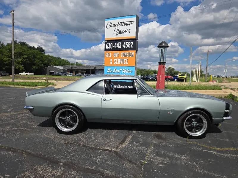 CHARLESTOWN CLASSICS CAR & COFFEE