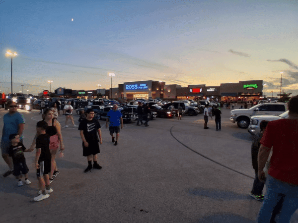 Dusk 2 Dawn Car Meet