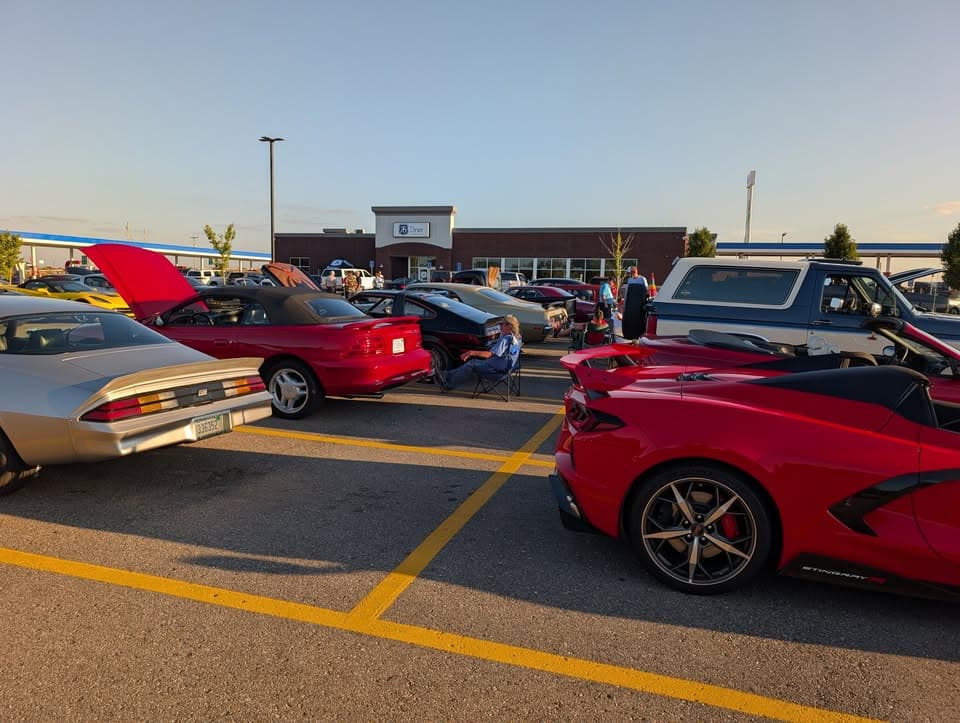 76 Diner Coopersville Cruise In/Car Show